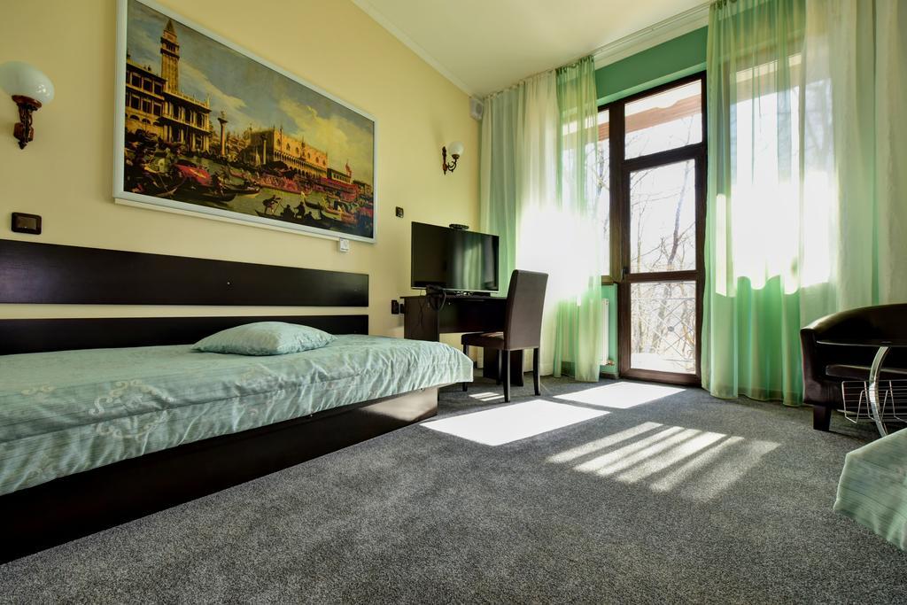 Boutique Lyulyak Otel Starozagorski Bani