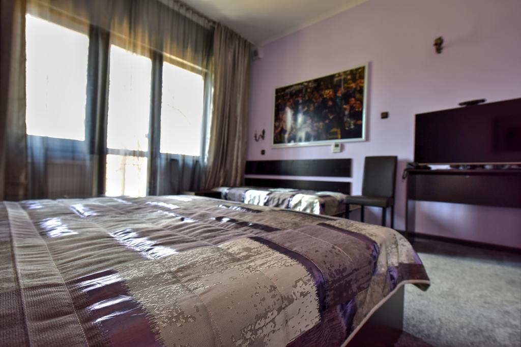 Otel Boutique Lyulyak 2*
